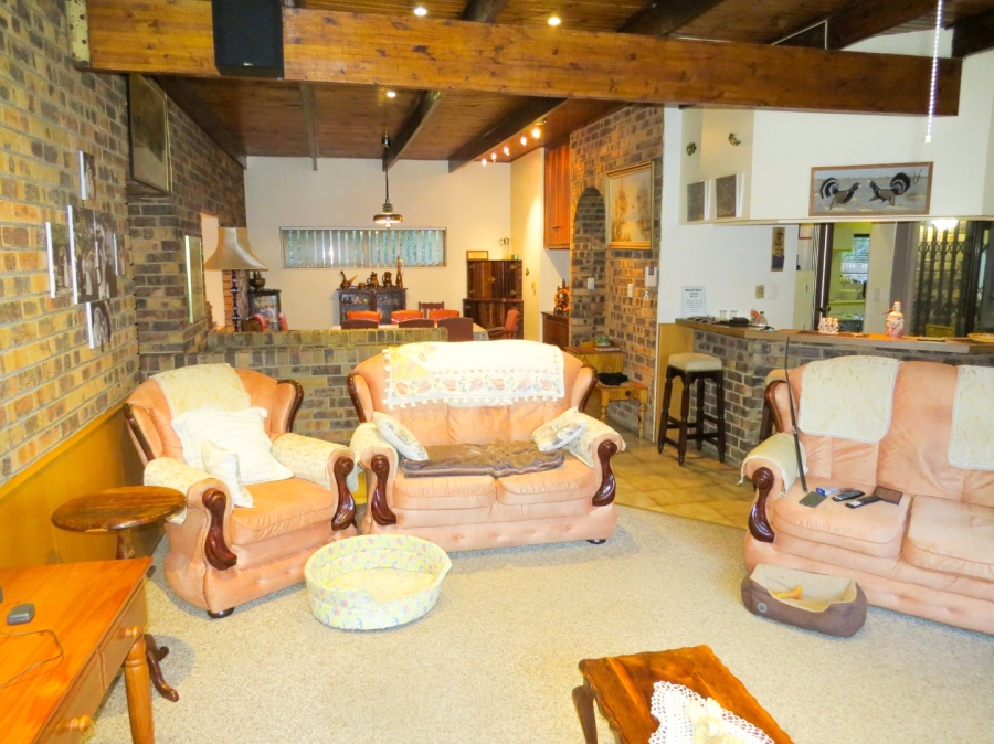 4 Bedroom Property for Sale in Heuwelsig Free State